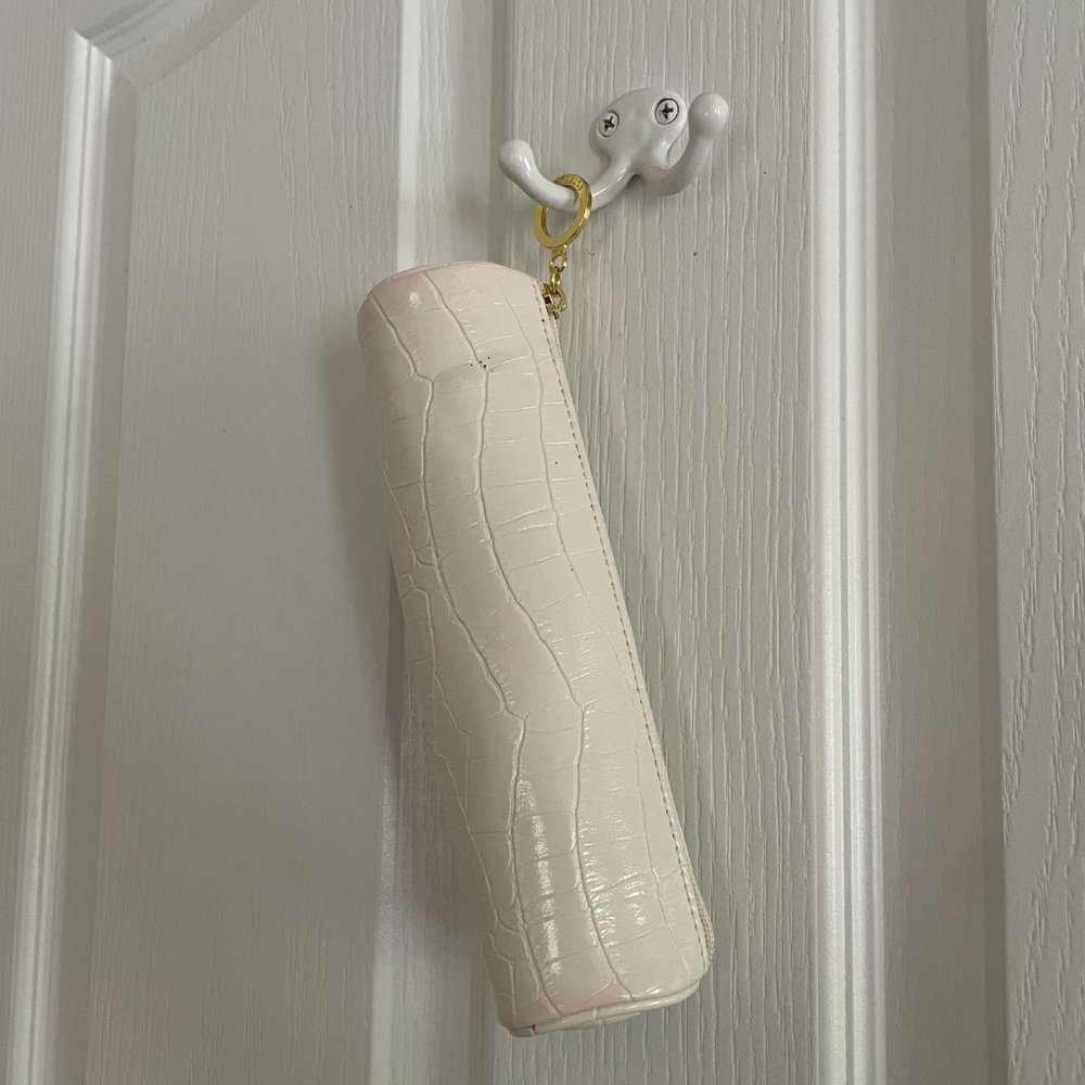 White Tote w/ Hot Pink Interior - Picture 8 of 9